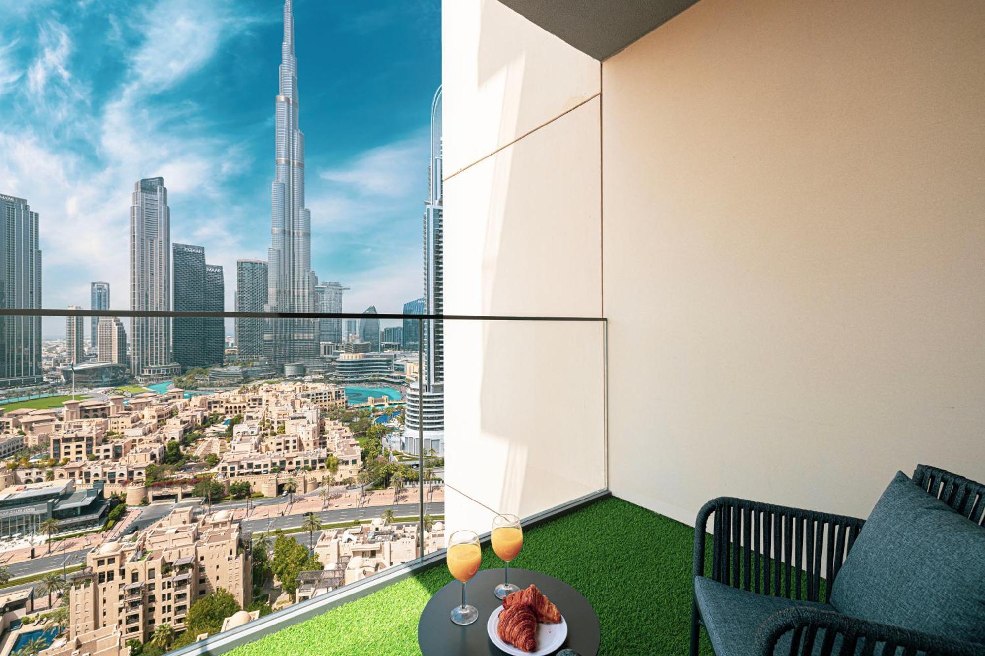 Smartstay At Burj Royale - Full Burj Khalifa View - Brand New Luxury Apartments Dubái Exterior foto