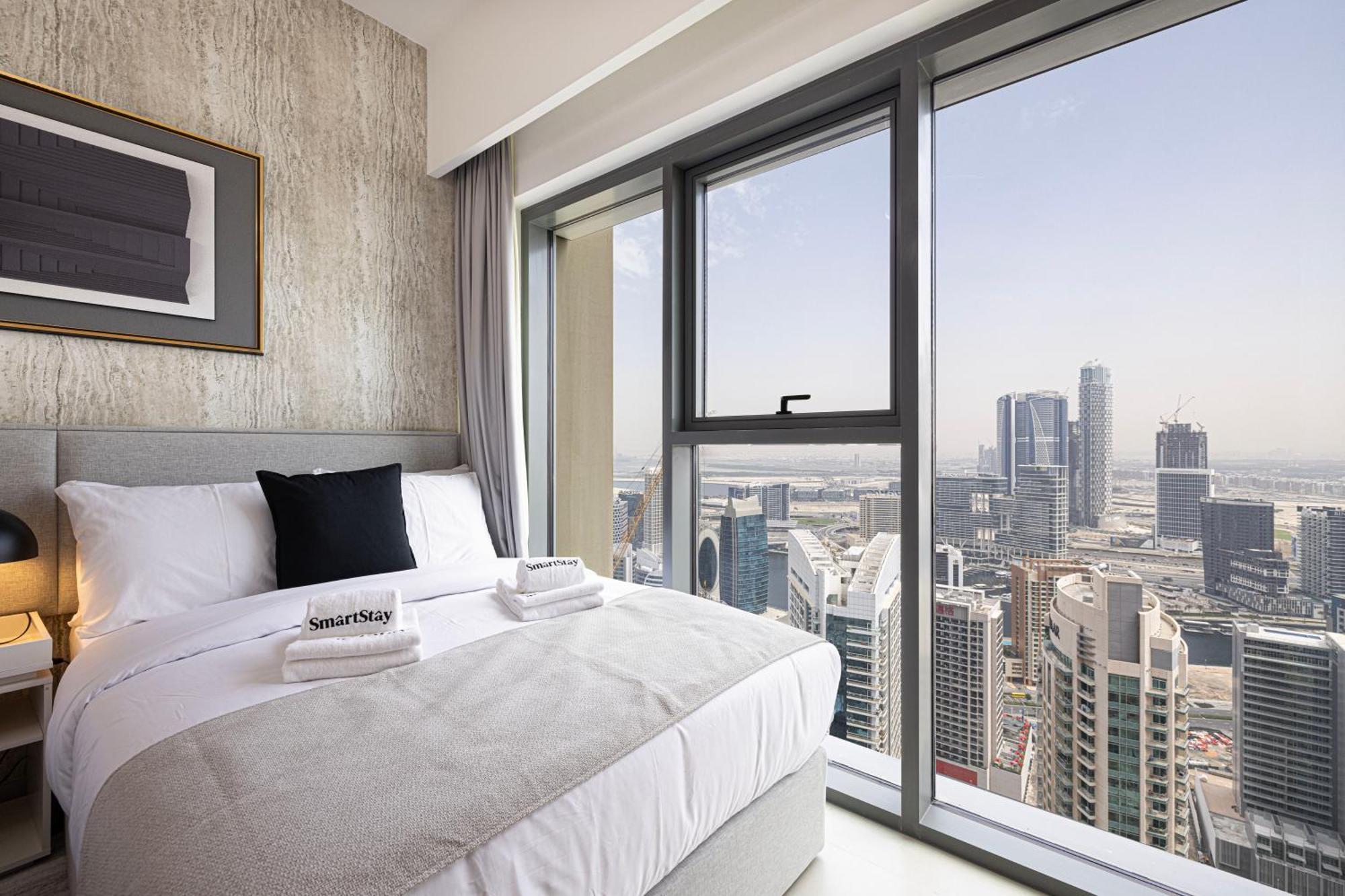 Smartstay At Burj Royale - Full Burj Khalifa View - Brand New Luxury Apartments Dubái Exterior foto