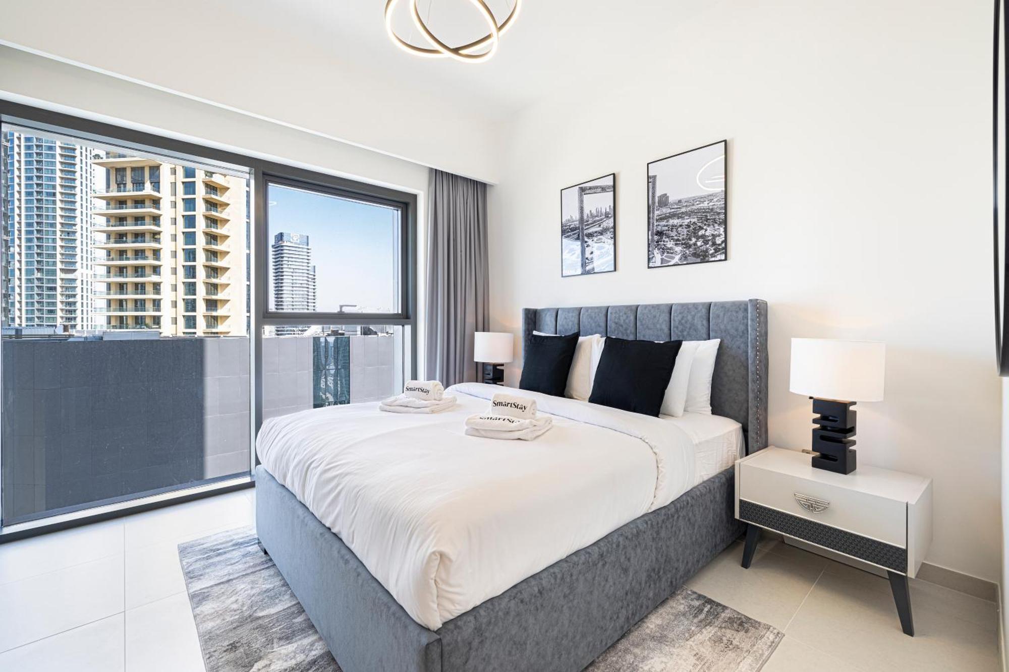 Smartstay At Burj Royale - Full Burj Khalifa View - Brand New Luxury Apartments Dubái Exterior foto