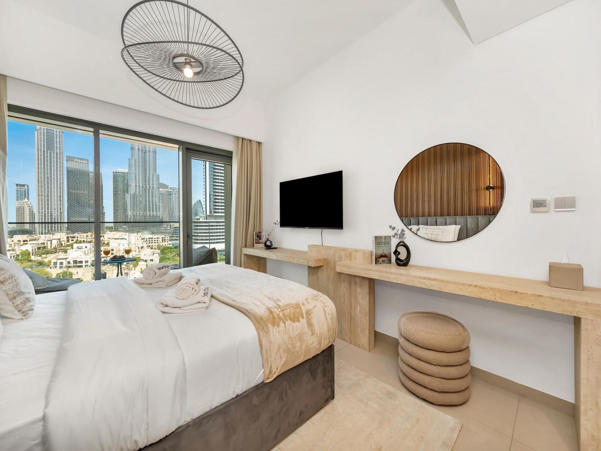 Smartstay At Burj Royale - Full Burj Khalifa View - Brand New Luxury Apartments Dubái Exterior foto
