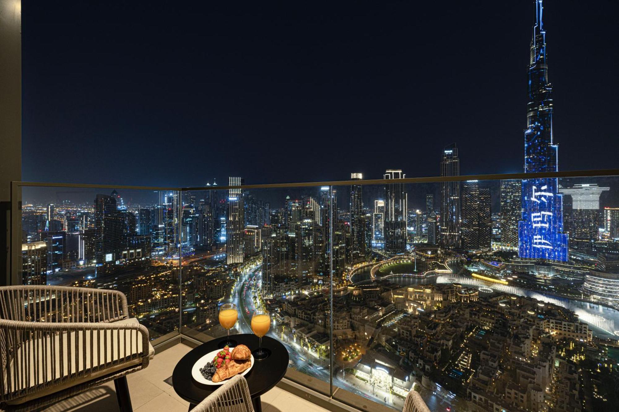 Smartstay At Burj Royale - Full Burj Khalifa View - Brand New Luxury Apartments Dubái Exterior foto